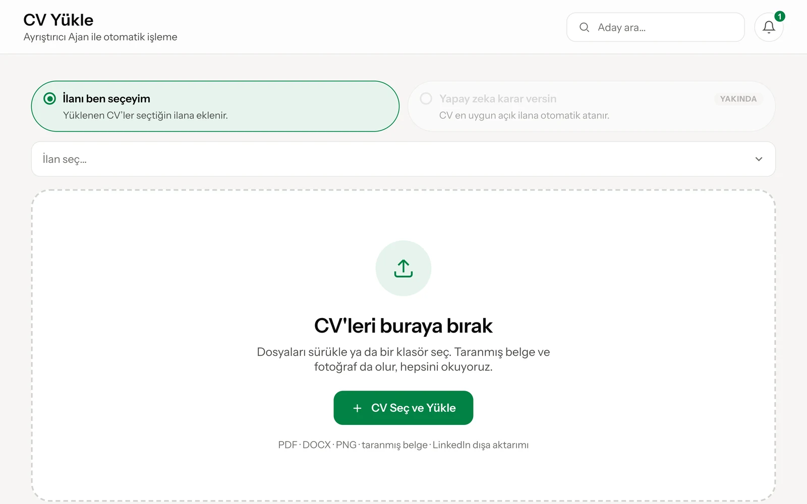 CV yükleme ekranına üç CV sürüklenip bırakılıyor, StoA sırayla ayrıştırıyor